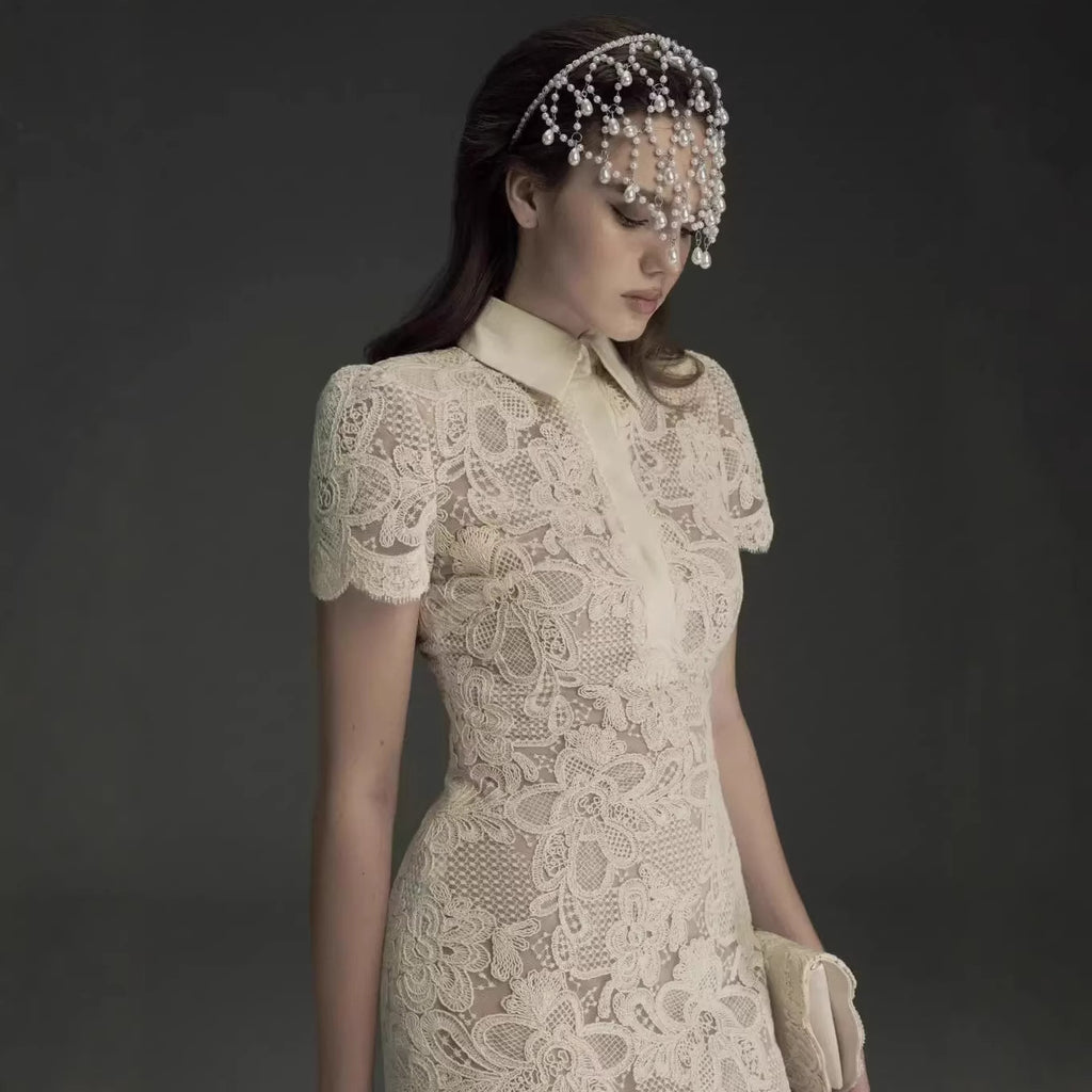Robe Sirène Mi-Longue Dentelle Col Reversé — Taille Haute Femme