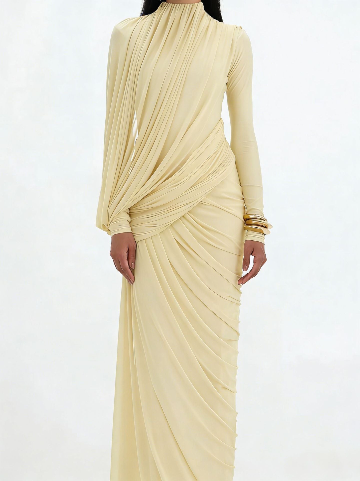 Robe Longue Plissée Taille Haute — Élégance Intemporelle