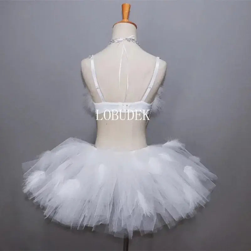 Bikini Plumes Blanches Cristaux Jupe Bulle — Costume Scène Festival