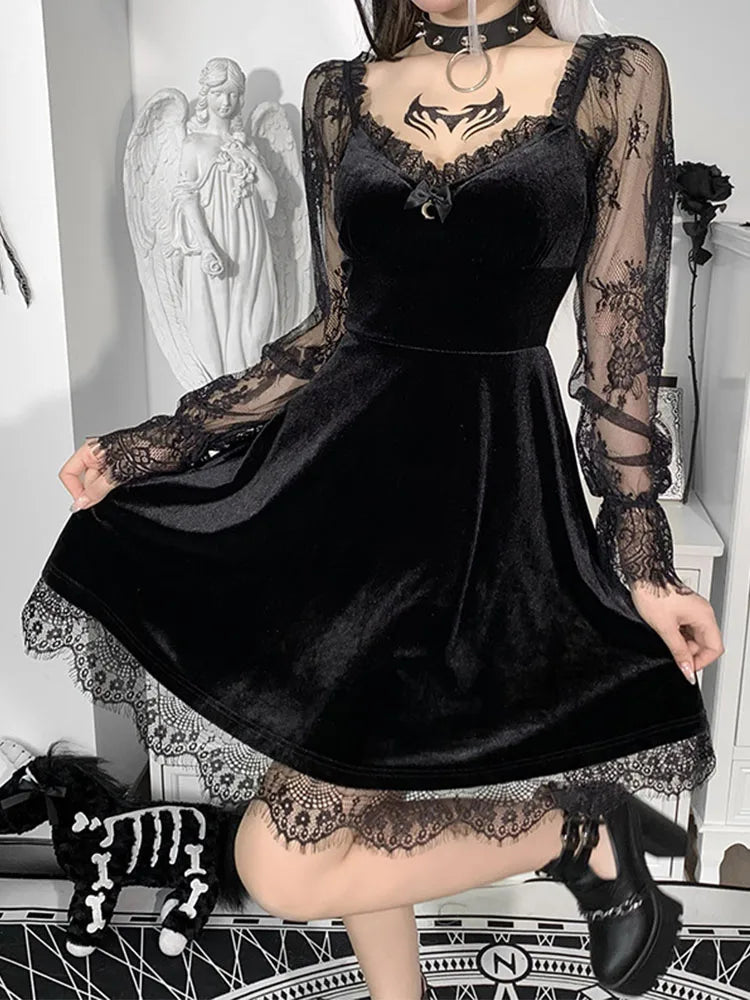 Mini Robe Gothic Lolita Velours Dentelle Col V — Édition Classique