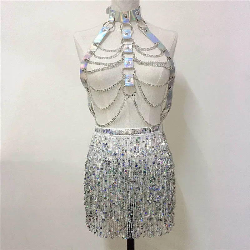 Ensemble Gothic 2 Pièces — Harnais Cuir, Chaîne Métal & Mini Jupe Sequins