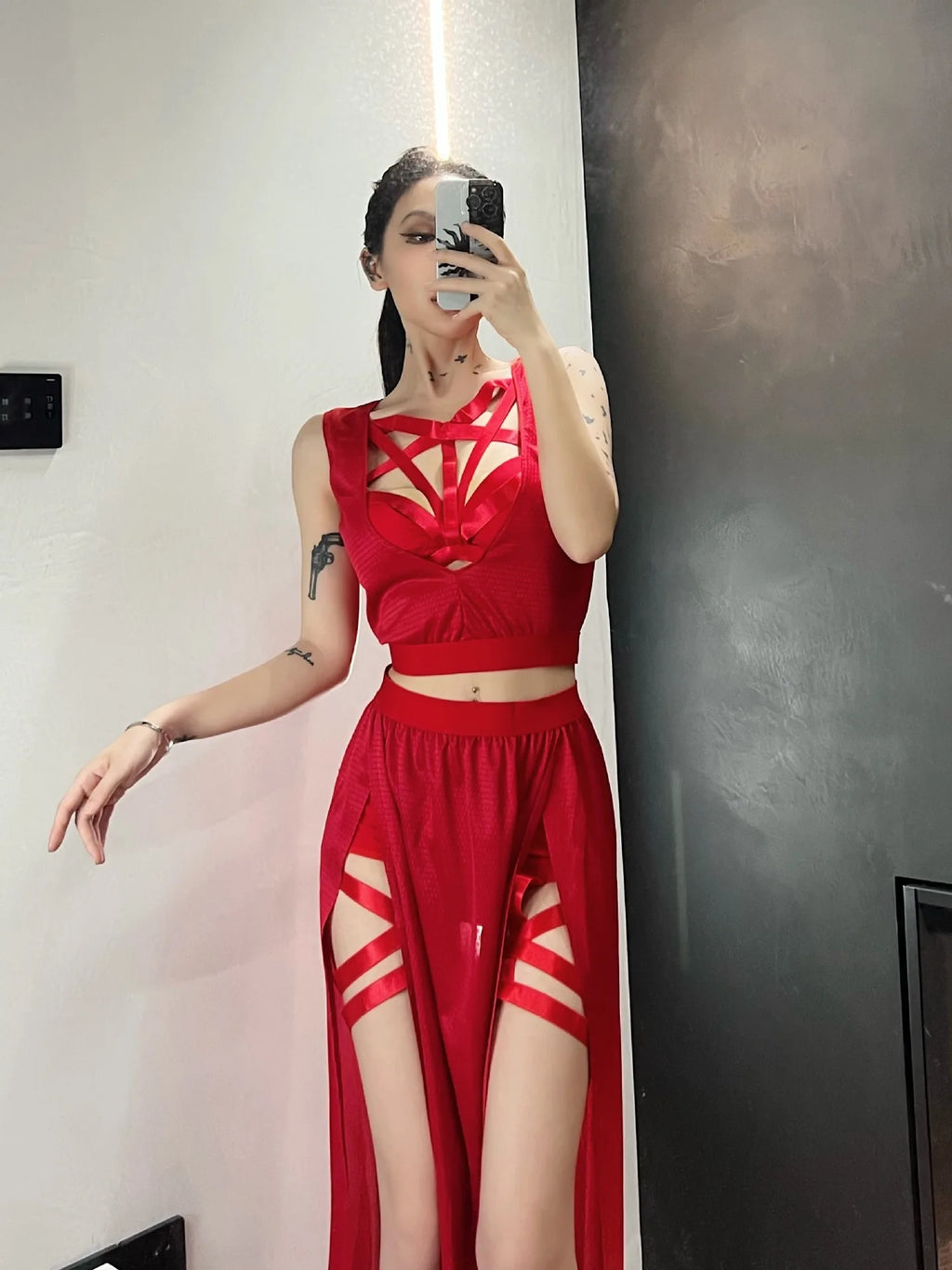 Ensemble Corset Goth 4 Pièces — Crop Top, Bandage & Jupe Fendue Mesh