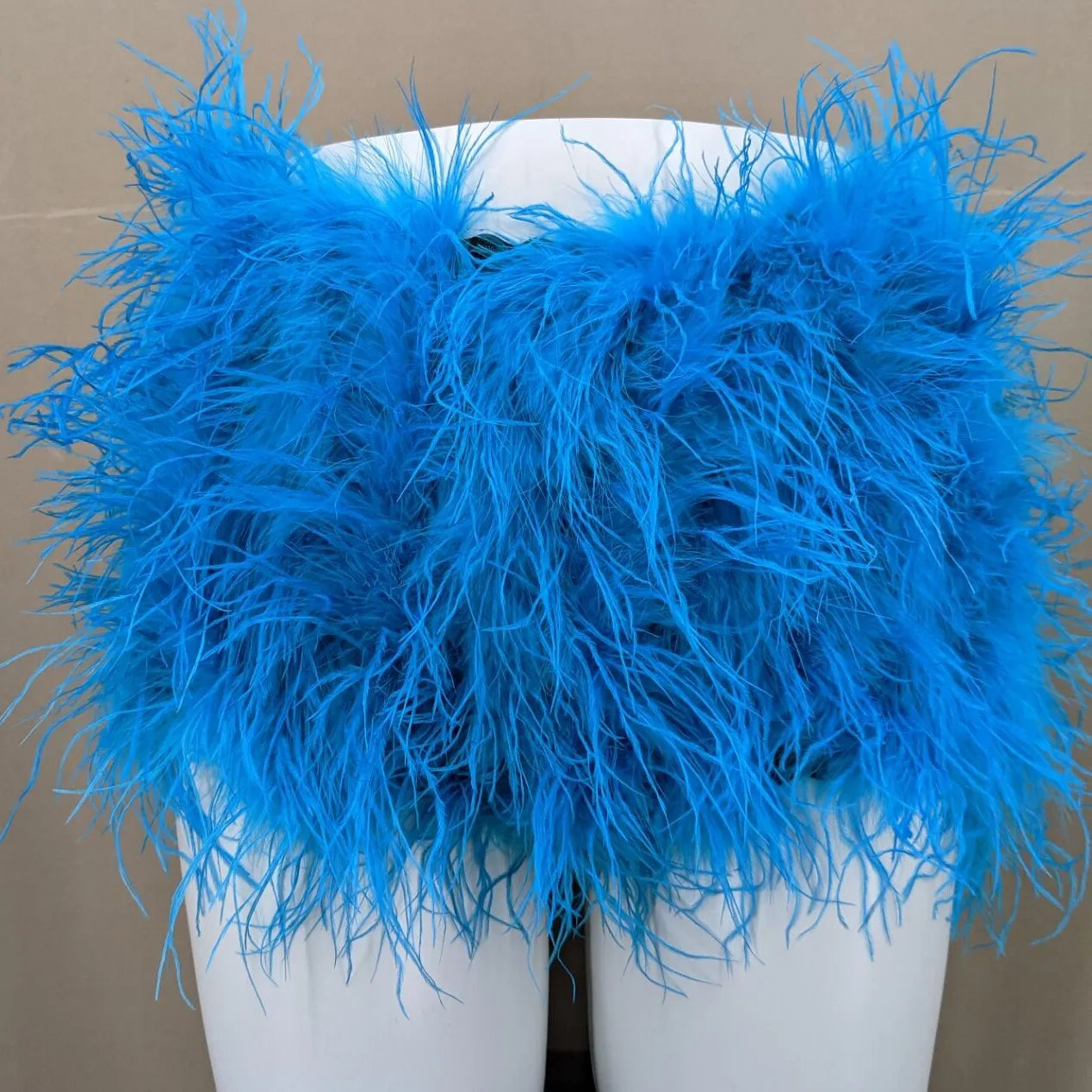 Short Fourrure Autruche Femme — Club Festival Sexy Fluffy