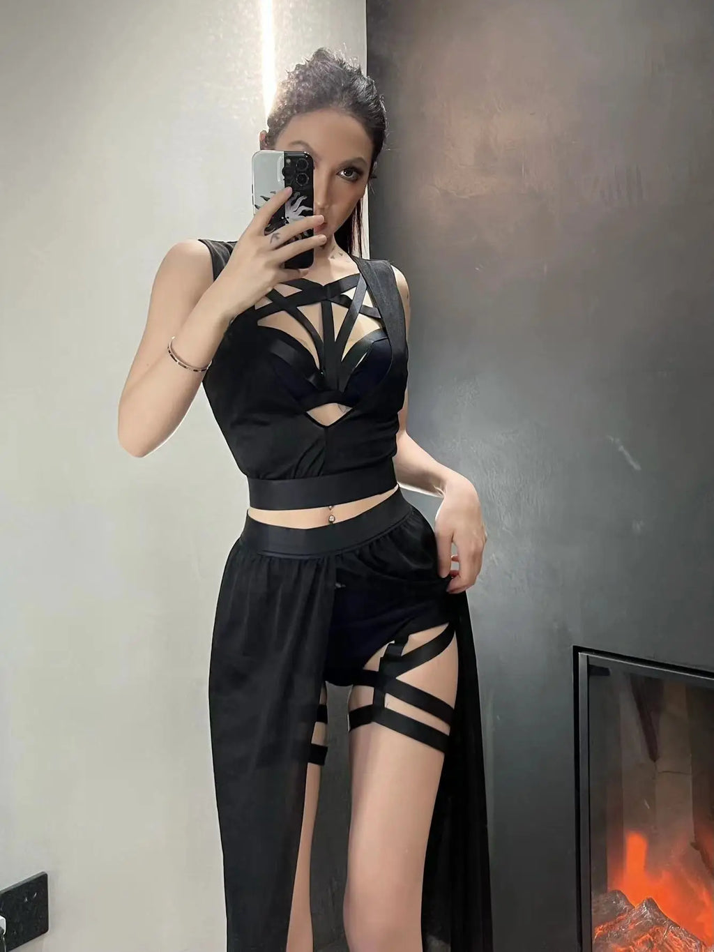 Ensemble Corset Goth 4 Pièces — Crop Top, Bandage & Jupe Fendue Mesh